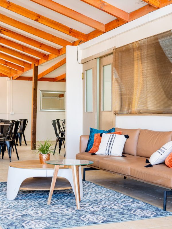 #6-Comedor Ave Roja